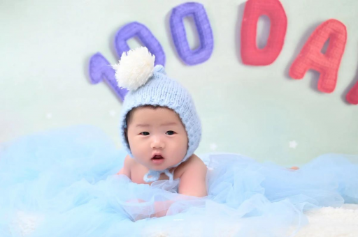 伊春宝宝脚有点内翻